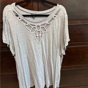 Torrid Light Gray Lace Accent Short Sleeve Top